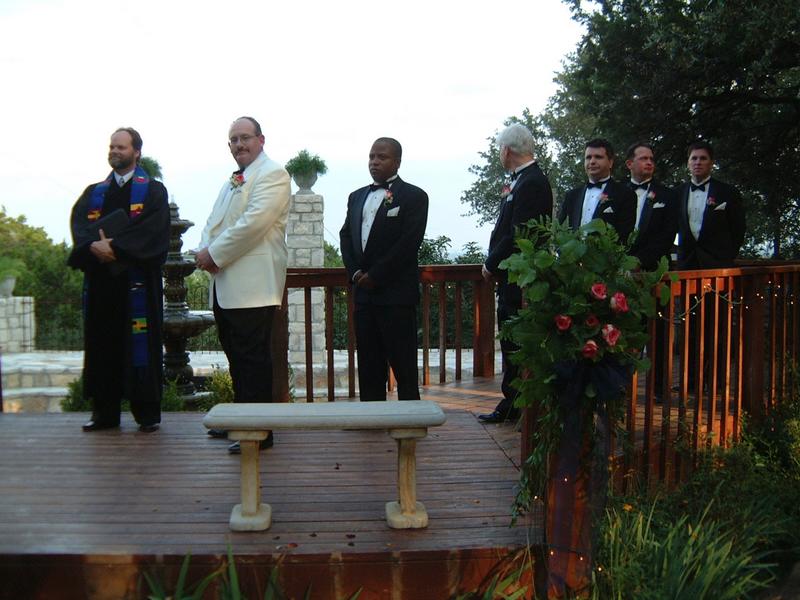 2003/10(Oct)/03(Urbik-Wedding)/800x600_2003-10-05 18-02-42.JPG